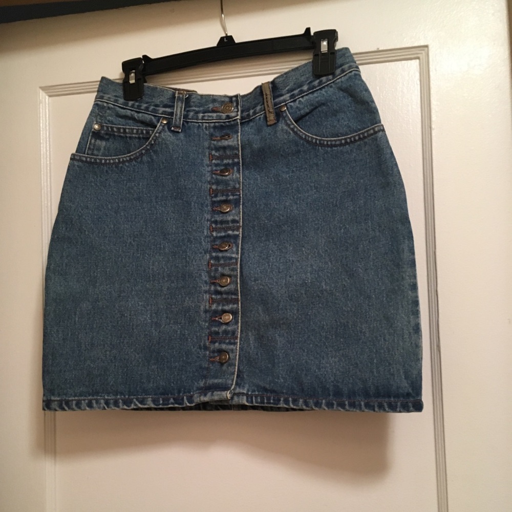 Levi’s 900 series High Waisted Jean Skirt
